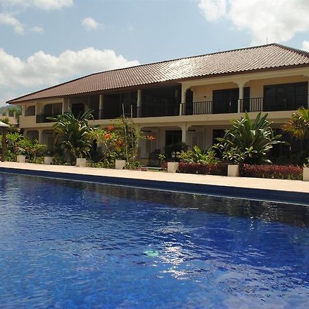 Lombok Beach Villa Mangsit Eksteriør bilde